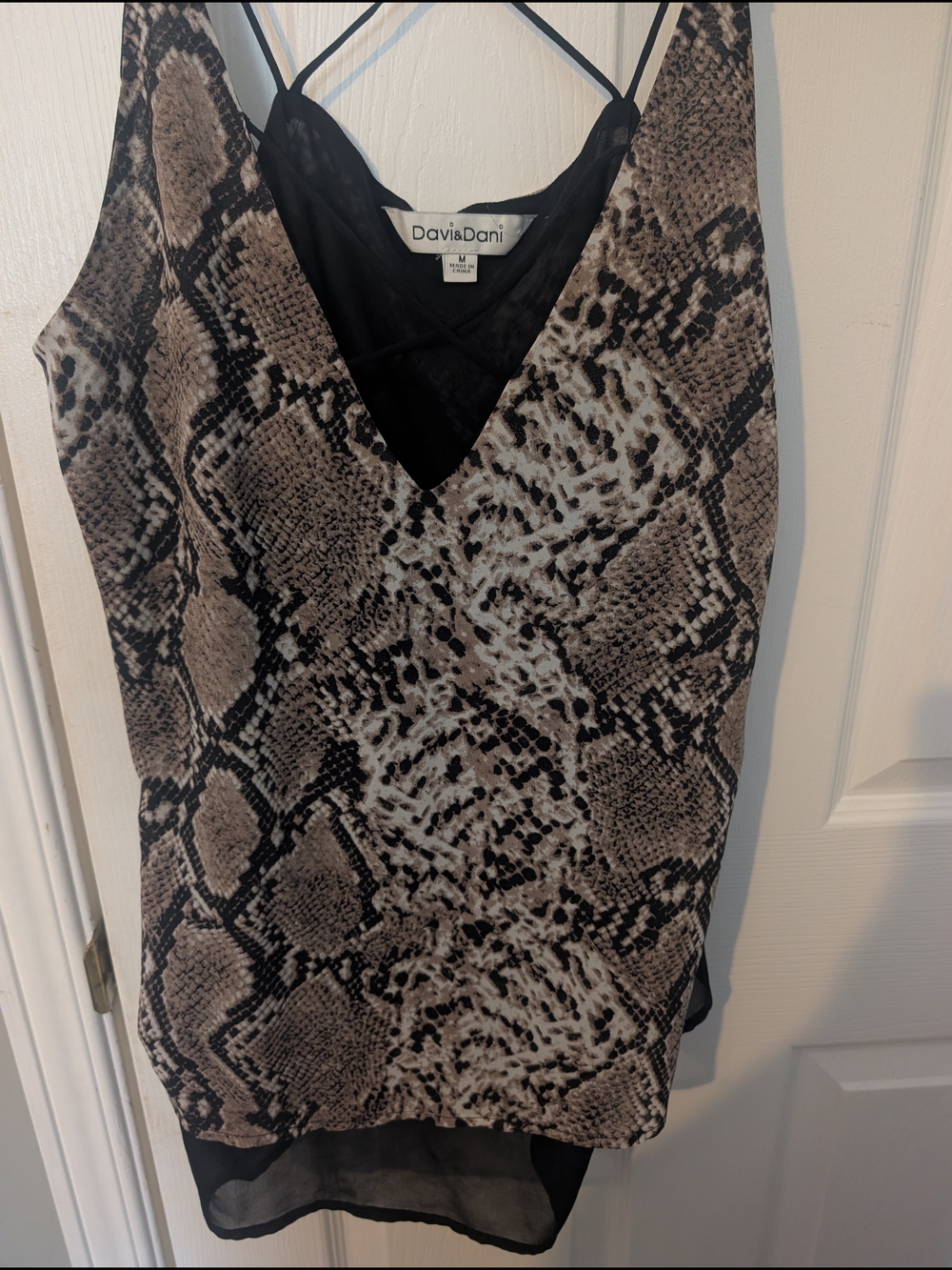 Davi & Dani Snake Print V-Neck Tank - Neutral Tones